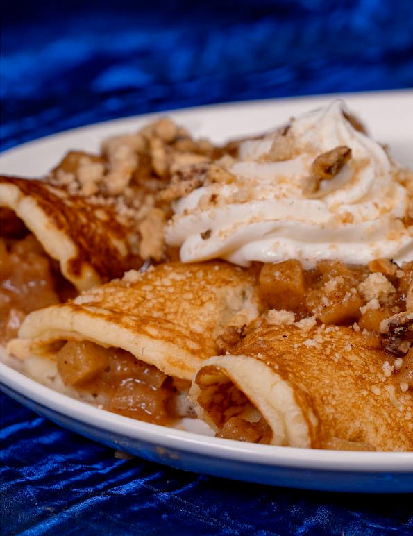 apple pancake rolls