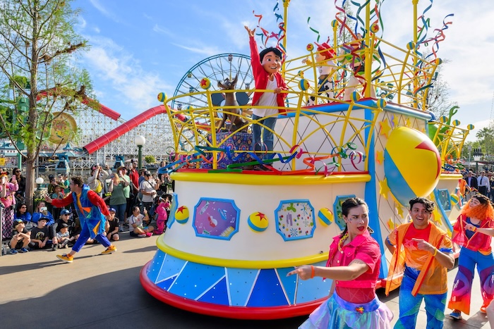 where to eat at disneyland california adventure park